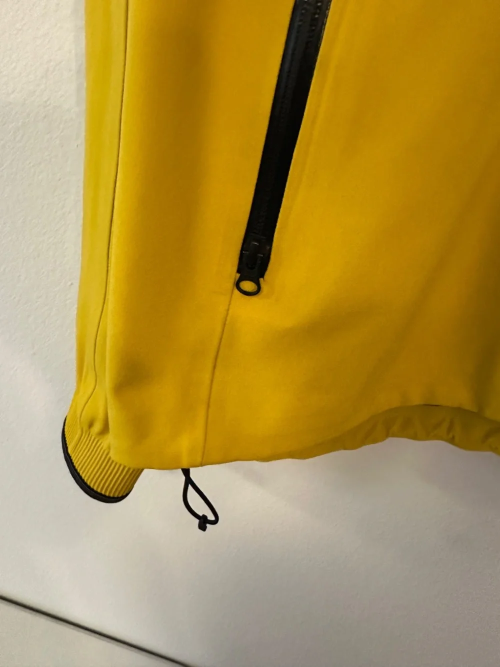 The North Face Apex Flex Gore-Tex Jacket Yellow Black Men's L